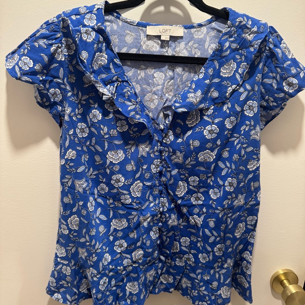 LOFT Floral Blue Ruffle Top - Picture 4 of 7
